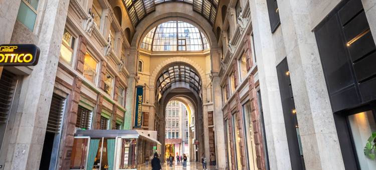 米兰安巴夏特利IH酒店(iH Hotels Milano Ambasciatori)图片