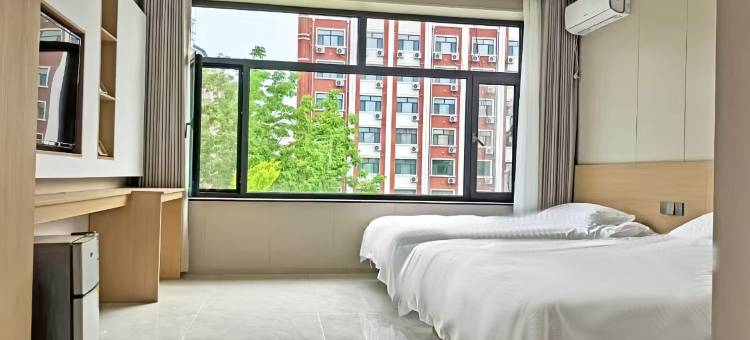 边陲小镇民宿图片