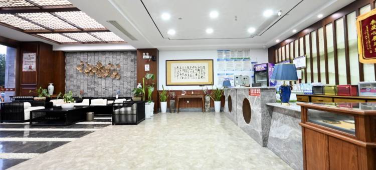 颐港酒店(临泉腾辉国际城沣泽悦城购物中心店)图片