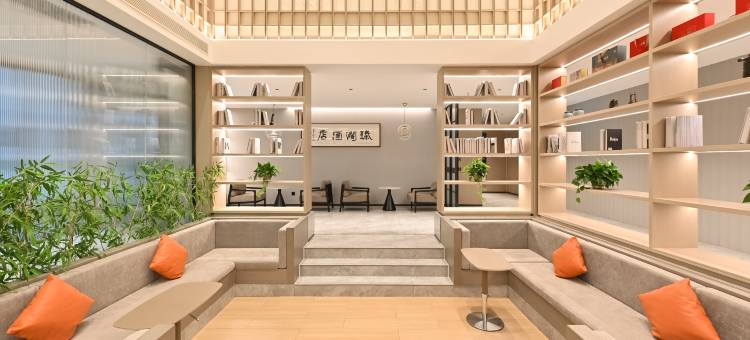 臻澜酒店(二连浩特百货大楼店)图片