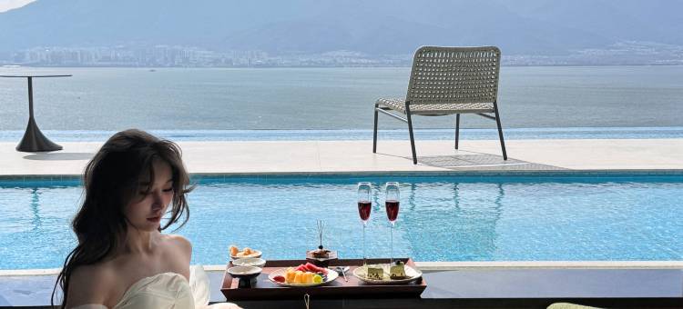 大理十二云彩别墅海景酒店(洱海店)图片