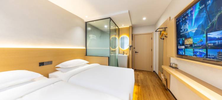 白银虹桥欢阁酒店图片