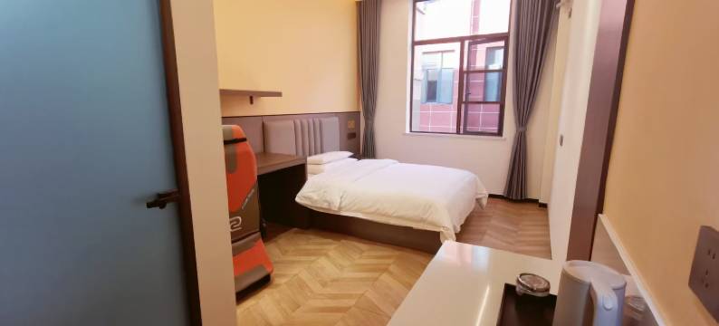 翰帆酒店(南昌梦时代火车站店)图片