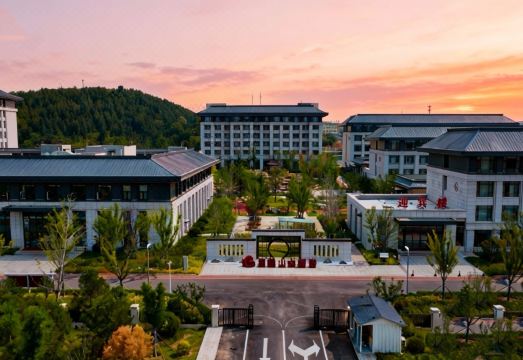 费县玉龙山大酒店外景图