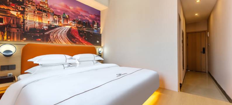 云朵时尚酒店(清远石角沙滩店)图片