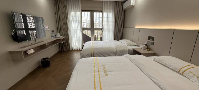 清波商务宾馆(恩施硒都广场店)图片