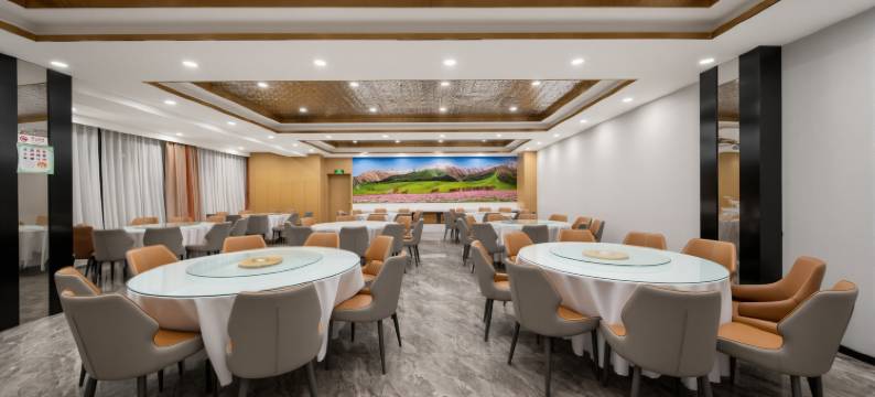 温泉县天泉酒店(湿地公园店)图片