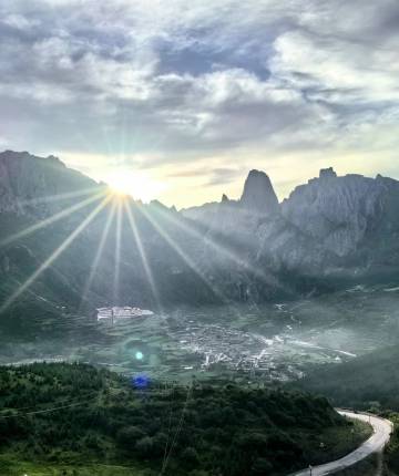 Tibetan·Style 邂逅扎尕那·云山居｜晨曦民宿图片