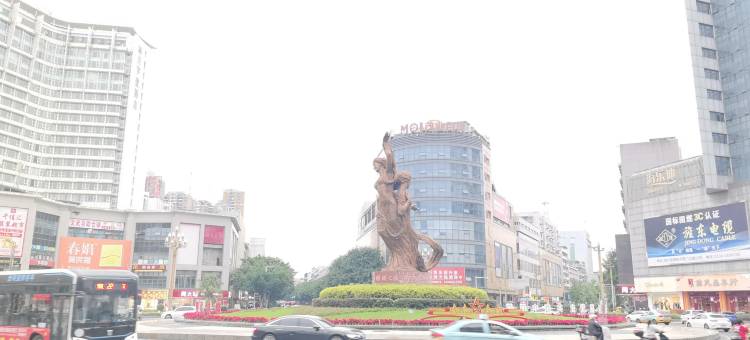 美娱·星峰电竞酒店(南充五星花园中心医院店)图片