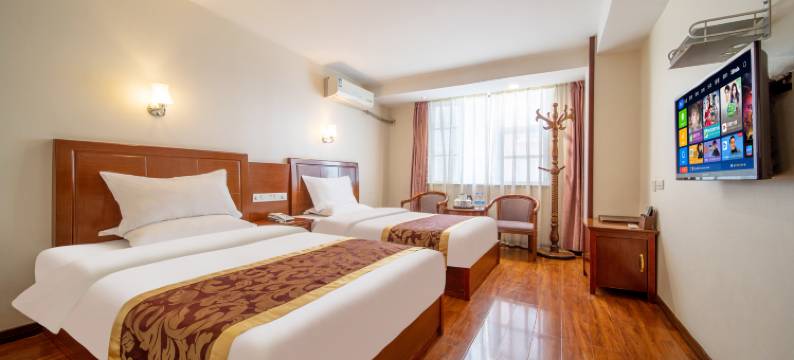 云泰商务酒店(昆明新螺蛳湾国际商贸城店)图片