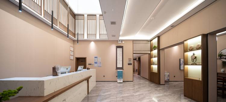 陌上轻居酒店(北戴河老虎石海上公园店)图片