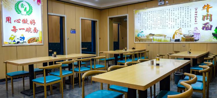 枫际酒店(格尔木盐湖广场店)图片