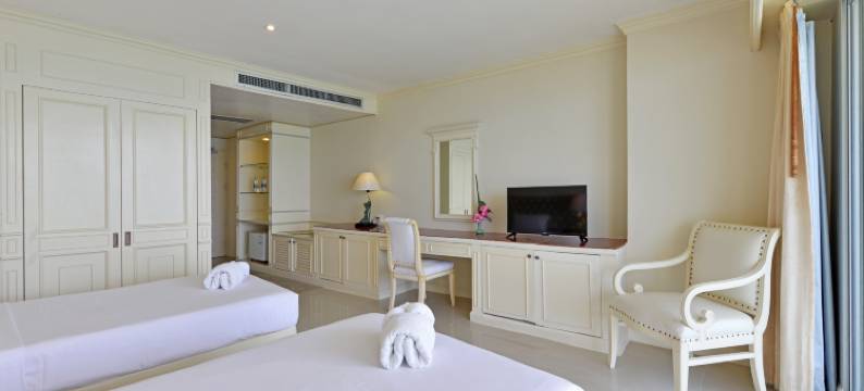 波恩海景大酒店(Adriatic Palace Hotel Pattaya Seaview)图片