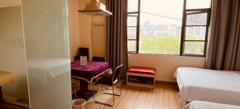 武汉鑫隆商务宾馆(湖北第二师范学院店)图片