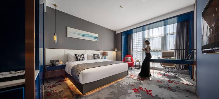 星诺蓝湾酒店(烟台大学国际博览中心店)图片