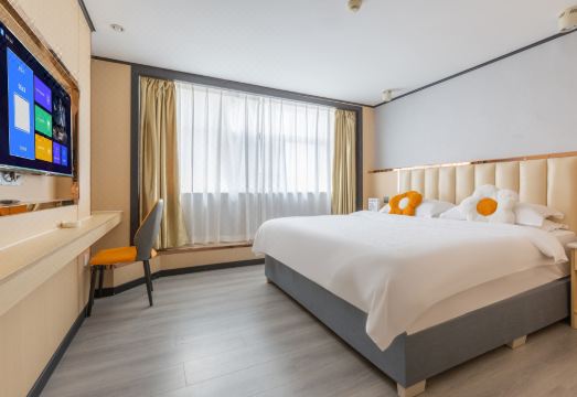 贵阳绍兴大酒店（甲秀楼青云市集店）外景图