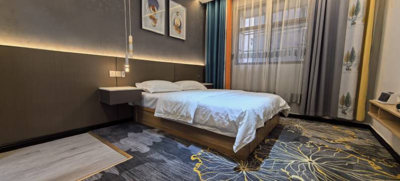 艾尚尼观影酒店图片