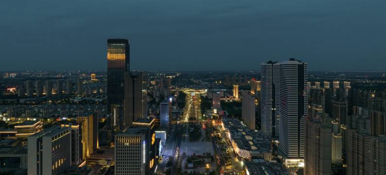 纳罗兰电竞酒店(泰州万象城金融广场店)图片