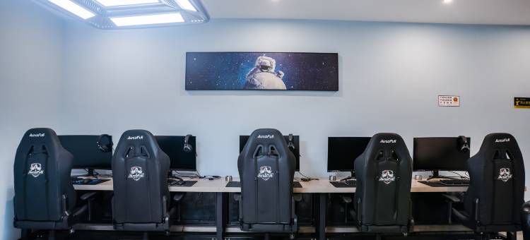 森派电竞酒店(重庆梁平高铁南站店)图片