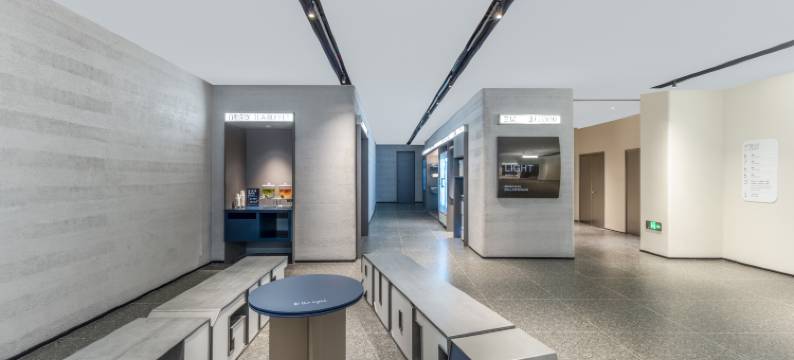 上海外滩大世界地铁站轻居酒店图片