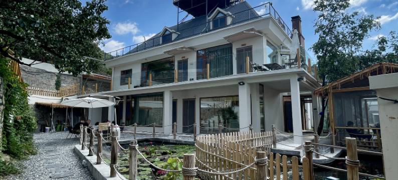 向云端南山小院图片