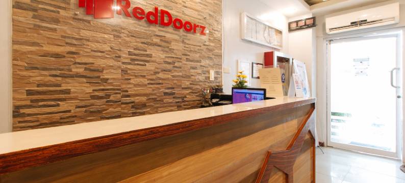 红门酒店-近班邦站(RedDoorz Near Bambang Station)图片