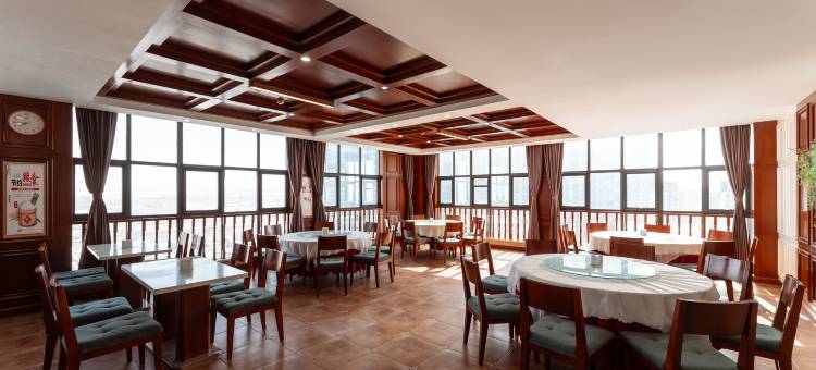 铂纳瑞丁国际酒店(鹤鸣大道店)图片