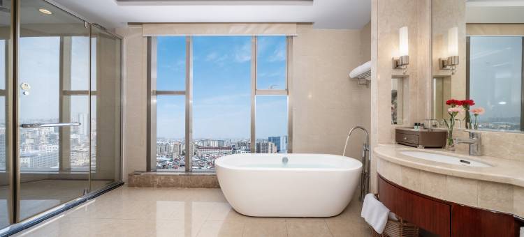 东莞汇丽华酒店(常平南站百花时代店)图片