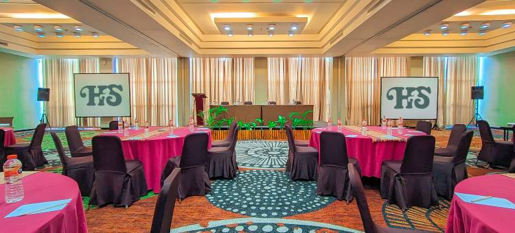 孟加锡尚提卡酒店(Hotel Santika Makassar)图片