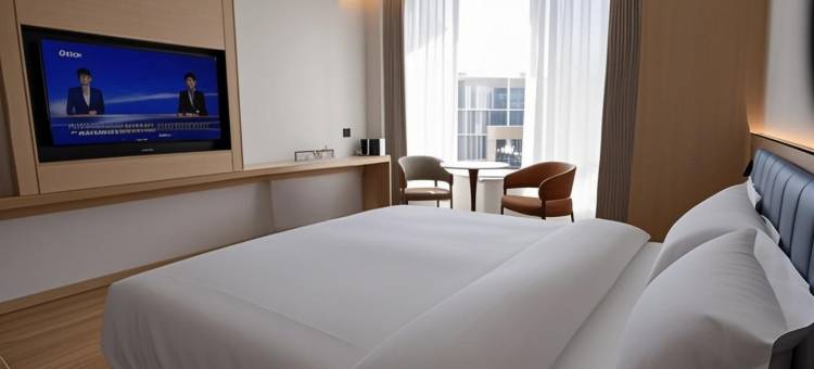 语朵酒店(慧鹏月亮湾商业街店)图片