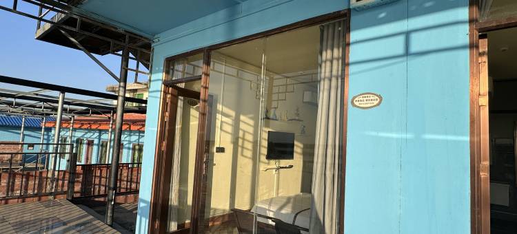 南极村灯楼角渡海山庄民宿(灯楼角店)图片