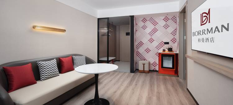 柏曼酒店(武汉华中科技大学佳园路地铁站店)图片