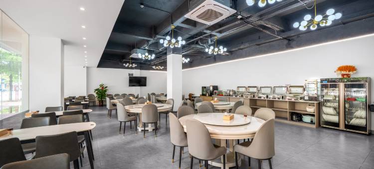 维也纳3好酒店(肇庆市鼎湖山站店)图片