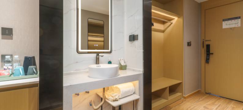 白玉兰酒店(银川悦海新天地金凤万达店)图片