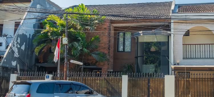 莫诺共居酒店帕基斯泗水(Mono Coliving Pakis, Surabaya)图片