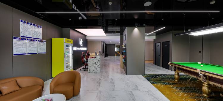 欢城·Cloud电竞电影民宿(石家庄站塔坛商贸城店)图片