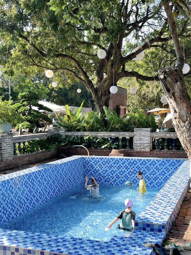 曲湾艺境民宿(北海银滩大道店)图片