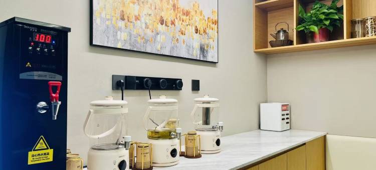 九号假日酒店图片