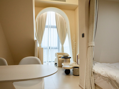 见山民宿(渤海大学万达广场店)