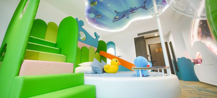 皓悦高空海景酒店(日照万平口景区万达广场店)图片