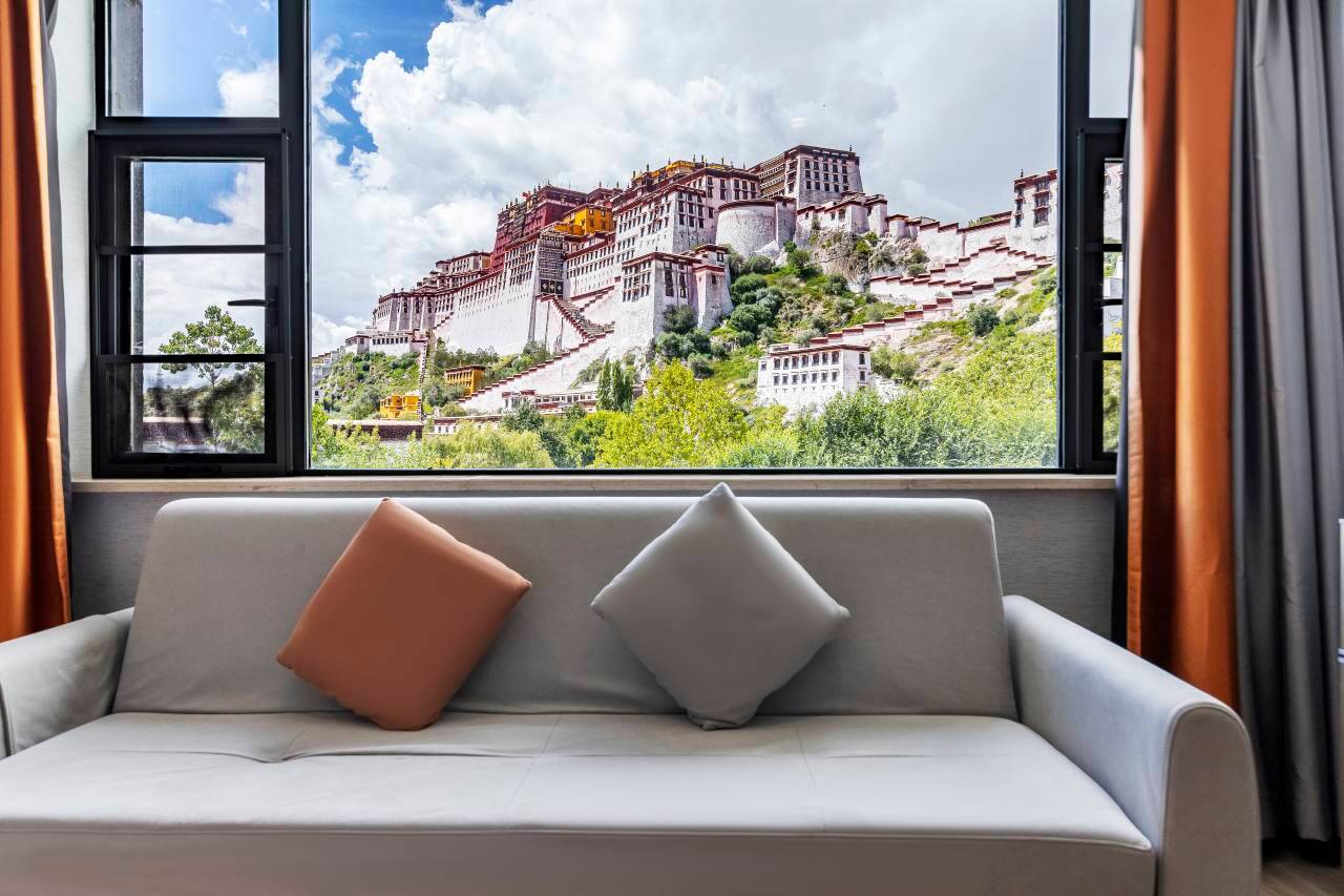 拉萨岷山航空酒店(布达拉宫店)