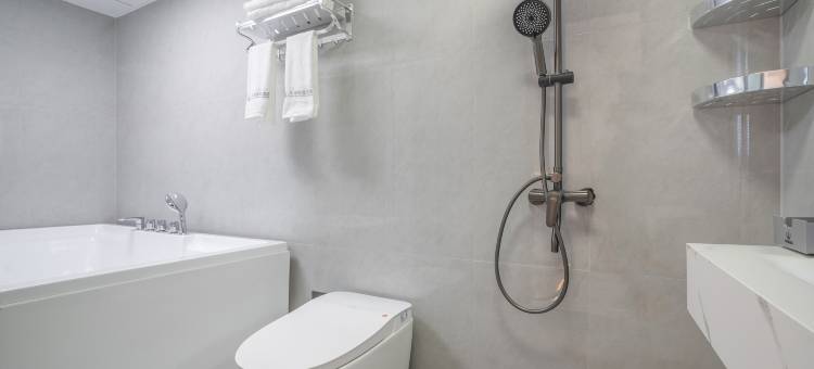 川滇智能酒店(蒙自南湖公园新天地步行街店)图片