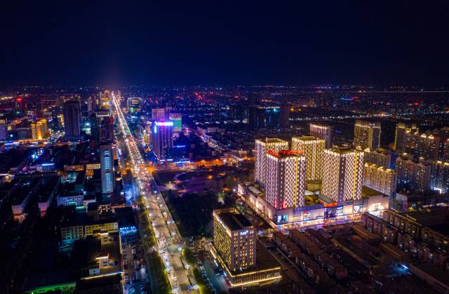 包头君临阁酒店(正翔国际万达广场店)图片