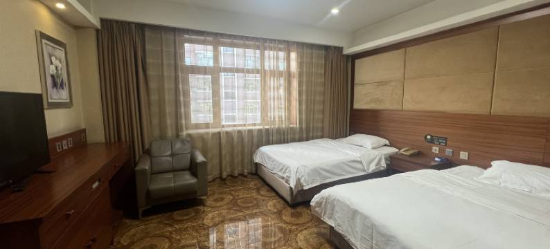 如家旗下华驿酒店(通化市中心医院龙兴里店)图片