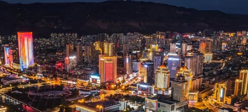 西宁丽优假日酒店(莫家街中心购物广场店)图片