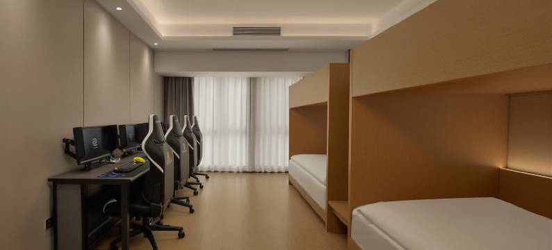 优恩电竞酒店(重庆北站龙头寺公园地铁站店)图片