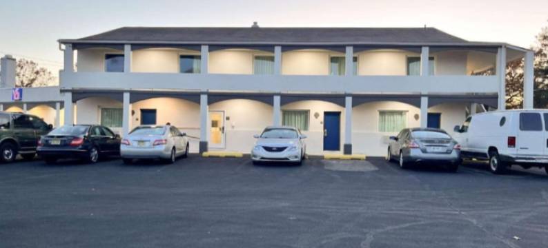 Motel 6 威廉斯敦，新泽西州 - 黑马派克(Motel 6 Williamstown, NJ - Black Horse Pike)图片
