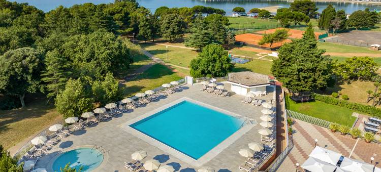 梅杜林艾皮妮假日公园(Ai Pini Medulin Resort)图片