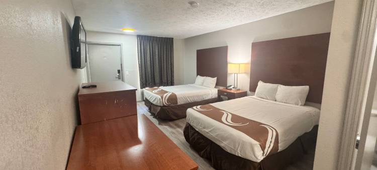 新奥尔巴尼快捷旅馆，靠近图珀洛I 22(Express Inn New Albany Near Tupelo I 22)图片