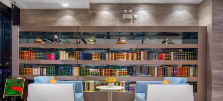 明月湖酒店(广西大学动物园地铁站店)图片